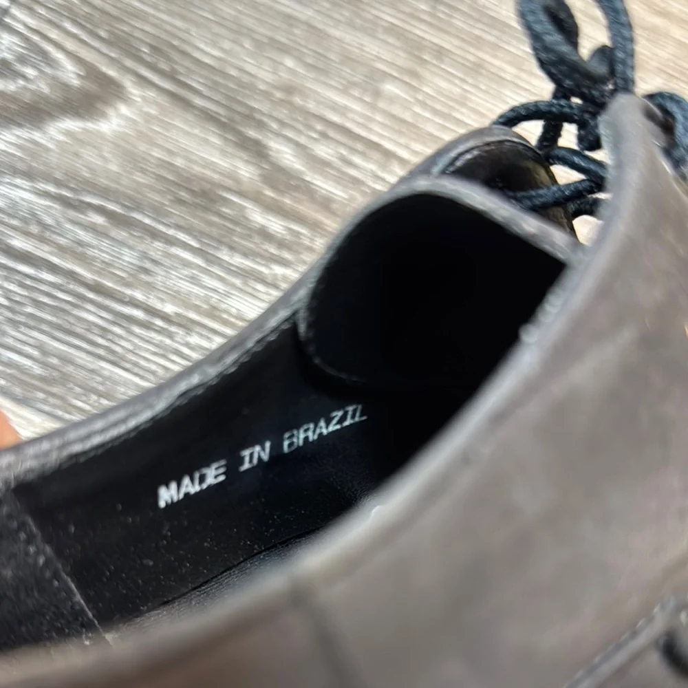 Vintage Men's Black Lace-Up Shoes size 9.5 (s49)
